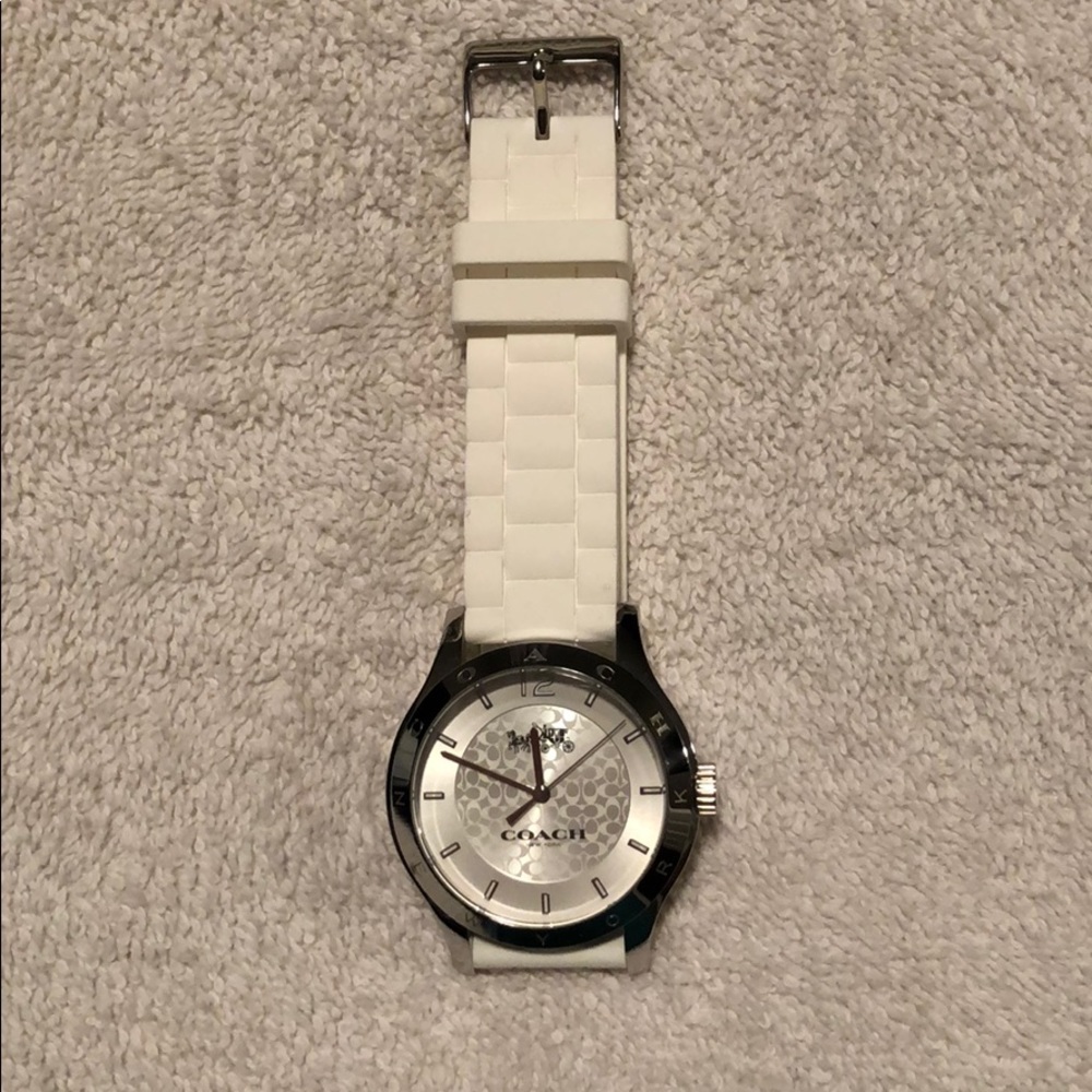 Coach Watch. Needs new batteries